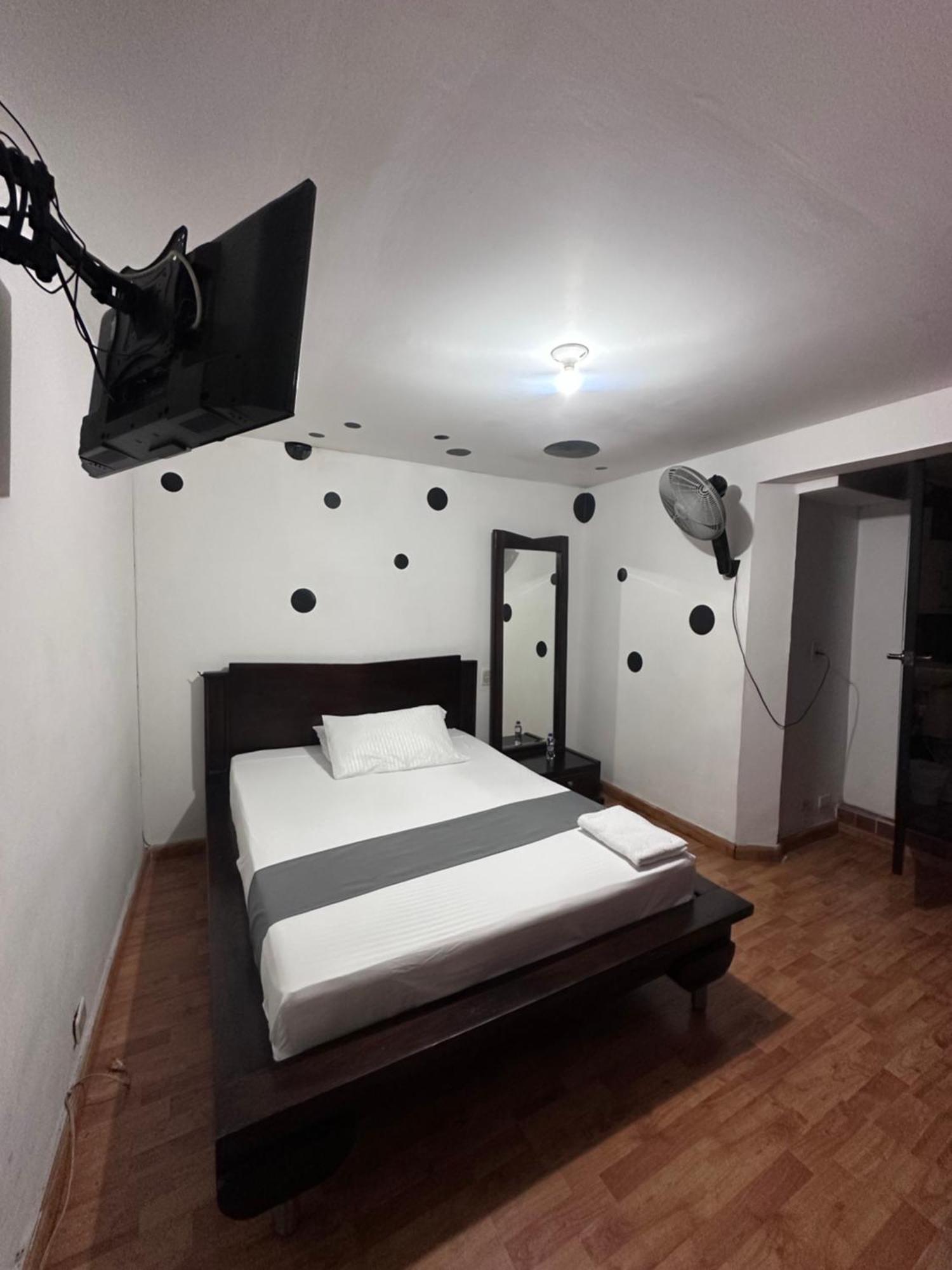 Hotel Yellow Maraya,