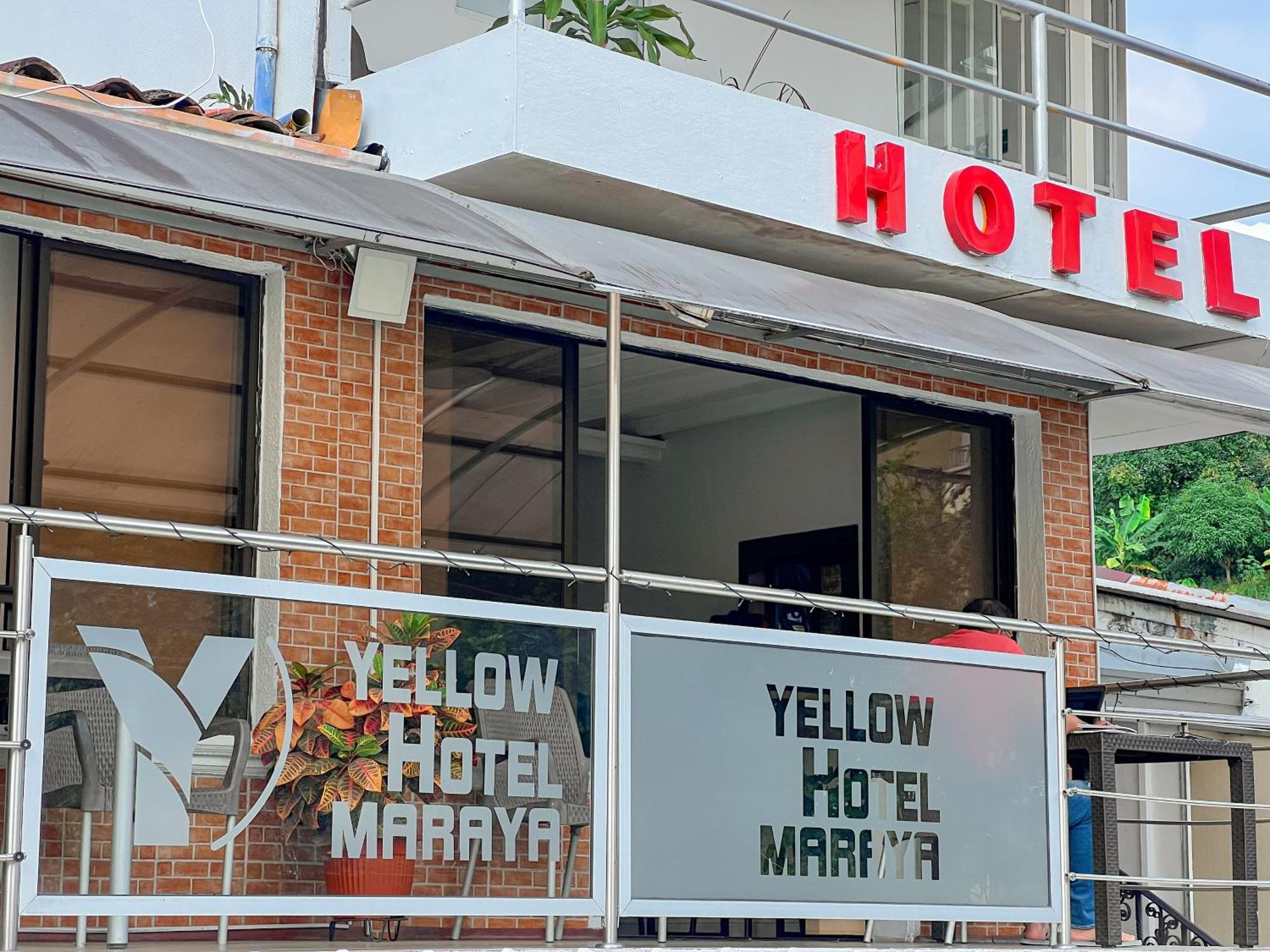 Yellow Maraya, Hotel