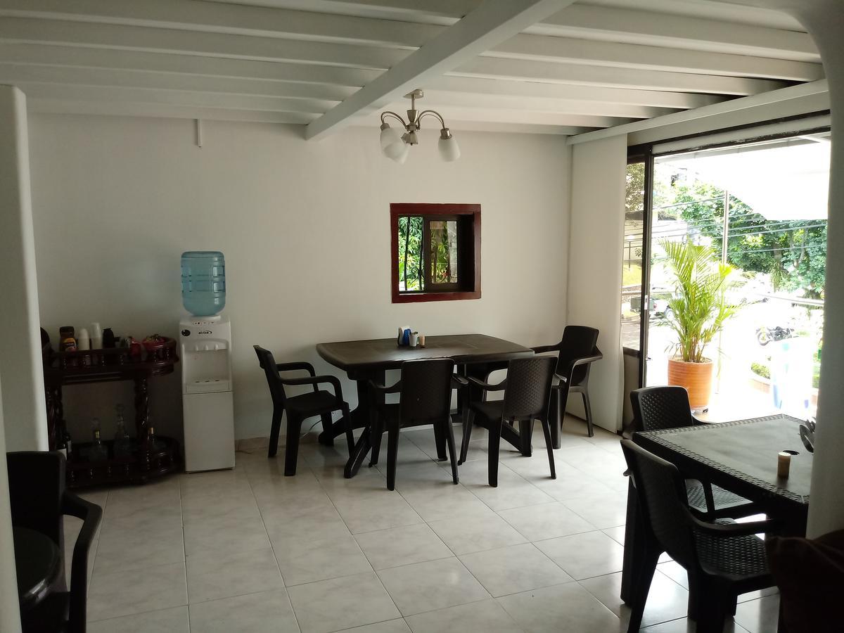 Hotel Yellow Maraya, *
